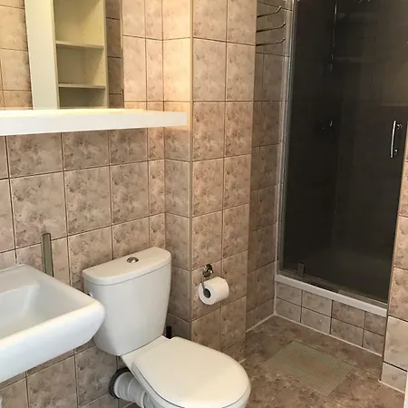 假日公园 Plaza Park 德兹维济诺